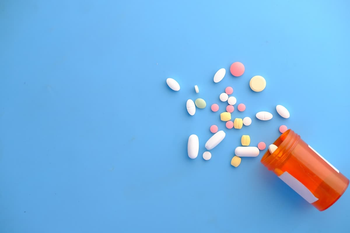 Jak kupować melatoninę i suplementy na sen, żeby nie przepłacić